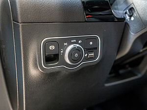 Mercedes-Benz GLA 250 e Progessive Advanced Plus 19 navigation