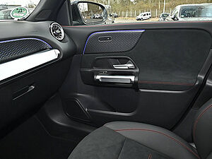 Mercedes-Benz GLB 200 d AMG 13 navigation