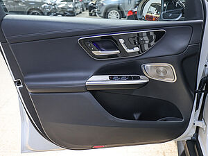 Mercedes-Benz GLC 300 e 4M AMG Sport Advanced Plus 29 navigation