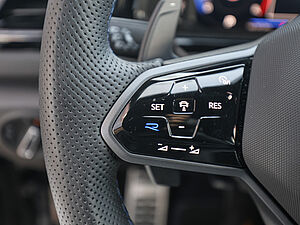 Volkswagen T-Roc R 2.0 TSI 4M DSG 22 navigation