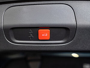 Peugeot 408 GT HYBRID 225 e-EAT8 20 navigation