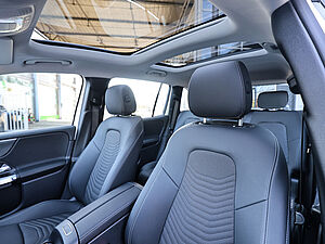 Mercedes-Benz GLB 180 d Progressive Advanced 30 navigation