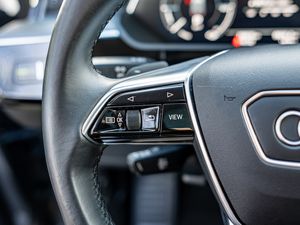 Audi e-tron advanced 50 quattro 16 navigation