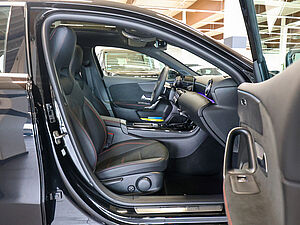 Mercedes-Benz A 180 AMG Advanced Plus 2 navigation
