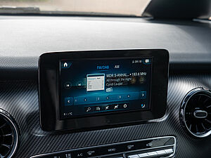 Mercedes-Benz V 220 d AMG 11 navigation