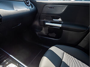 Mercedes-Benz EQA 350 4M Progressive Advanced 14 navigation