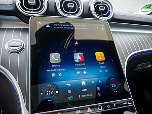 Mercedes-Benz C 220 d T AMG Line 9 navigation