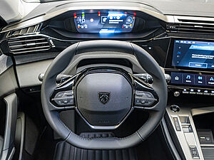 Peugeot 308 Allure HYBRID 136 e-DSC6 8 navigation