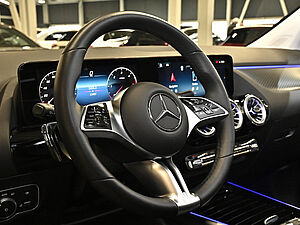 Mercedes-Benz B 220 d Progressive 28 navigation