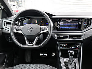 Volkswagen Polo R-Line 1.0 TSI DSG 9 navigation