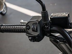 Aprilia SR 125 SR GT 200 ABS 9 navigation