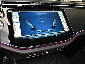 Mercedes-Benz E 220 T d AMG Line 13 navigation