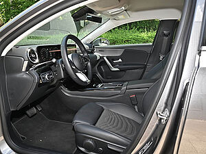 Mercedes-Benz A 200 d Progressive Advanced 10 navigation