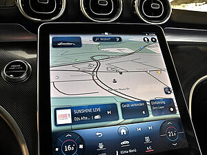 Mercedes-Benz C 300 e AMG Sport Advanced Plus 11 navigation
