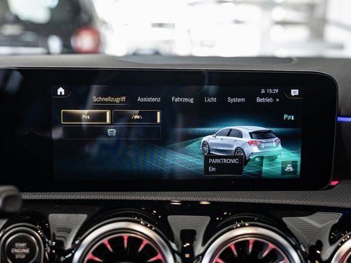 Mercedes-Benz A 35 AMG 4M Night LED Navi Kamera Spurh.-Ass. 16