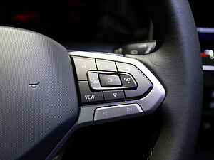 Volkswagen Golf VIII Variant 1.5 TSI Life 28 navigation