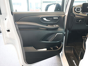 Mercedes-Benz V 250 d 4M AVANTGARDE Lang 29 navigation