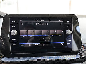 Volkswagen T-Cross Life 1.0 l TSI DSG 11 navigation