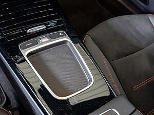 Mercedes-Benz CLA 200 SB AMG Sport Premium 14 navigation