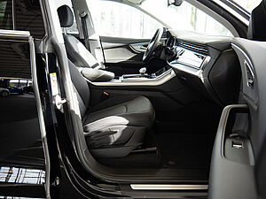 Audi Q8 55 TFSI e quattro 2 navigation
