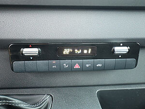 Mercedes-Benz Sprinter 311CDi Pritsche L2 11 navigation