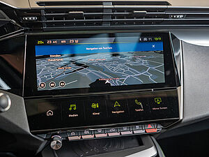 Peugeot 308 GT HYBRID 136 e-DSC6 11 navigation