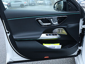 Mercedes-Benz E 220 d T AMG Sport 29 navigation