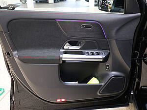 Mercedes-Benz GLA 180 AMG Sport Advanced Plus 29 navigation