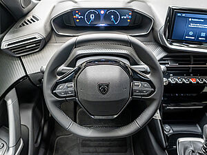 Peugeot 2008 Allure PureTech 100 8 navigation