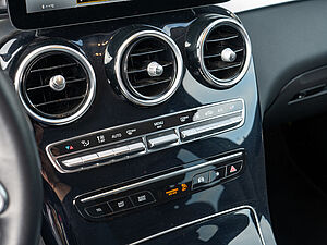 Mercedes-Benz GLC 300 de 4M 13 navigation