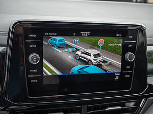 Volkswagen T-Roc Style 2.0 l TDI 150 PS DSG 11 navigation