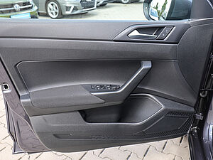 Volkswagen Taigo 1,0 l TSI 31 navigation