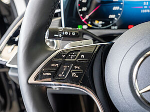 Mercedes-Benz E 300 e T Avantgarde Advanced Plus 15 navigation