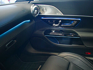 Mercedes-Benz AMG GT 63 4M+ Performance-Sitz Dyn+ 17 navigation