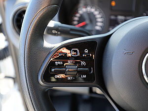 Mercedes-Benz Sprinter 317 CDI L3H2 19 navigation