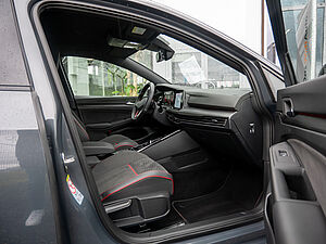 Volkswagen Golf VIII GTI Clubsport 2.0 TSI DSG 2 navigation