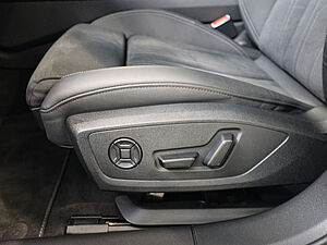 Audi A6 Avant S line 45 TDI quattro S tronic 31 navigation