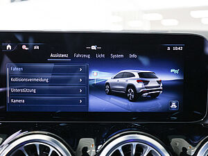 Mercedes-Benz GLA 220 d 4M AMG Sport Advanced Plus 14 navigation