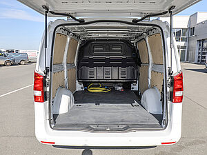 Mercedes-Benz Vito e111 KA Lang 20 navigation