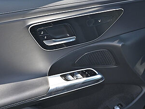 Mercedes-Benz E 200 T AMG Line 27 navigation