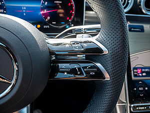 Mercedes-Benz C 200 T AMG Line 13 navigation