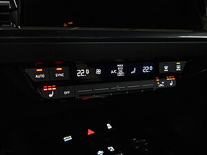 Audi Q4 45 e-tron 210 kW 12 navigation