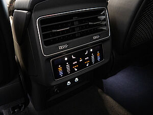 Audi Q7 SUV S line 50 TDI quattro tiptronic 9 navigation