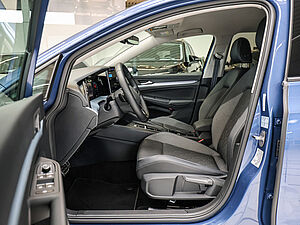 Volkswagen Golf VIII Goal 2,0 l TDI DSG 11 navigation