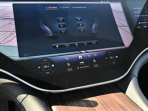 Mercedes-Benz EQS 580 4M AMG Line 13 navigation