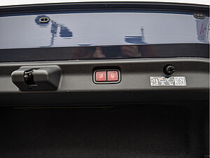 Mercedes-Benz EQE 500 4M AMG Sport Premium Hyper 29 navigation