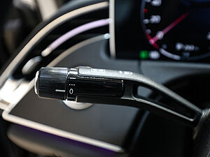 Mercedes-Benz E 220 d Avantgarde Advanced 19" 27 navigation