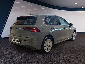 Volkswagen Golf VIII Life 1.5 TSI 3 navigation