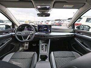 Volkswagen Golf VIII Variant GOAL 2,0 l TDI DSG 9 navigation
