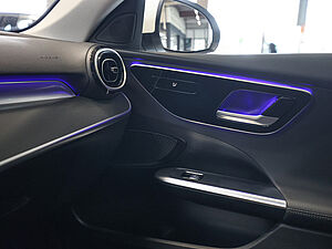 Mercedes-Benz C 180 T Avantgarde Advanced 16 navigation